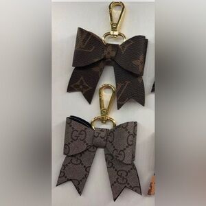 💜 reserved for @Ay_zay 💜RESTOCKED** Double Sided Bow Keychains